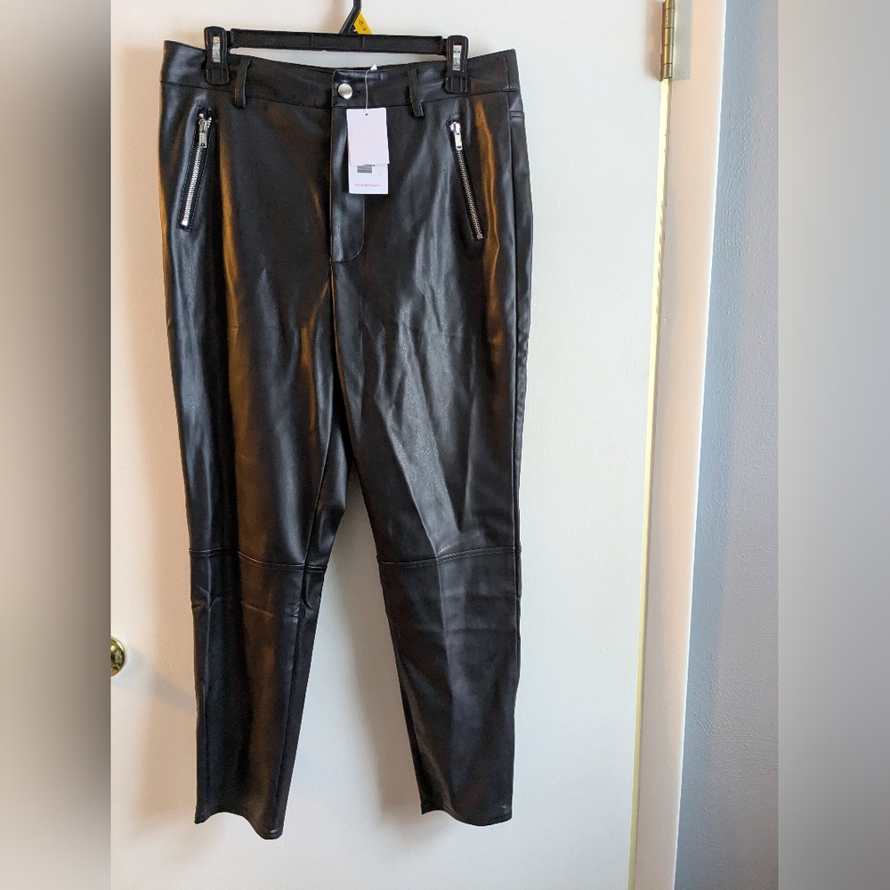 Shoe Dazzle Sleek Black Straight Leg Pants